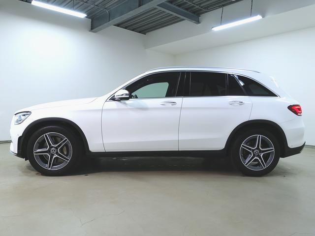 ＧＬＣ ＧＬＣ２２０　ｄ　４マチック　スポーツラインエディション　Ｂｌｕｅｔｏｏｔｈ接続　ＥＴＣ　ＬＥＤヘッドライト　ＴＶ　アイドリングストップ　クルーズコントロール　コネクテッド機能　サイドカメラ　シートヒーター　トランクスルー　ナビ　バックモニター　パワーシート（4枚目）