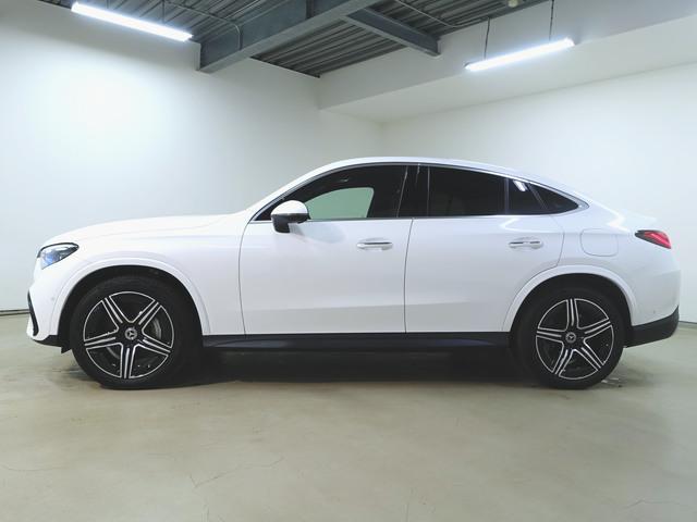 ＧＬＣ ＧＬＣ３５０　ｅ　４マチック　クーペ　スポーツ　エディションスター　ＡＭＧレザーエクスクルーシブパッケージ　Ｂｌｕｅｔｏｏｔｈ接続　ＥＴＣ　ＬＥＤヘッドライト　ＴＶ　アイドリングストップ　クルーズコントロール　コネクテッド機能　サイドカメラ（4枚目）