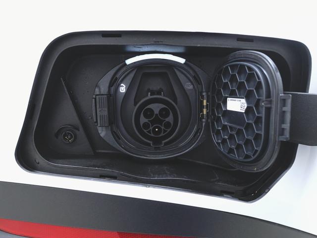 ＧＬＣ ＧＬＣ３５０　ｅ　４マチック　クーペ　スポーツ　エディションスター　ＡＭＧレザーエクスクルーシブパッケージ　Ｂｌｕｅｔｏｏｔｈ接続　ＥＴＣ　ＬＥＤヘッドライト　ＴＶ　アイドリングストップ　クルーズコントロール　コネクテッド機能　サイドカメラ（23枚目）