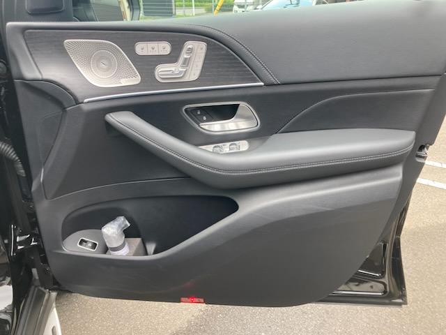 ＧＬＥ ＧＬＥ３００　ｄ　４マチック　ＡＭＧラインパッケージ　レザーエクスクルーシブパッケージ　３列シート　Ｂｌｕｅｔｏｏｔｈ接続　ＥＴＣ　ＬＥＤヘッドライト　ＴＶ　アイドリングストップ　クルーズコントロール　コネクテッド機能（6枚目）