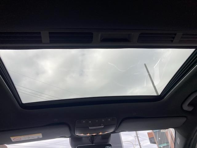 ＥＱＣ ＥＱＣ４００　４マチック　レザーパッケージ　Ｂｌｕｅｔｏｏｔｈ接続　ＥＴＣ　ＬＥＤヘッドライト　ＴＶ　アイドリングストップ　クルーズコントロール　コネクテッド機能　サイドカメラ　サンルーフ・ガラスルーフ　シートエアコン（11枚目）
