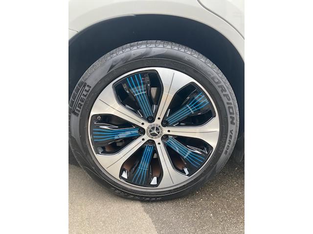 ＥＱＣ ＥＱＣ４００　４マチック　レザーパッケージ　Ｂｌｕｅｔｏｏｔｈ接続　ＥＴＣ　ＬＥＤヘッドライト　ＴＶ　アイドリングストップ　クルーズコントロール　コネクテッド機能　サイドカメラ　サンルーフ・ガラスルーフ　シートエアコン（14枚目）