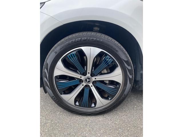 ＥＱＣ ＥＱＣ４００　４マチック　レザーパッケージ　Ｂｌｕｅｔｏｏｔｈ接続　ＥＴＣ　ＬＥＤヘッドライト　ＴＶ　アイドリングストップ　クルーズコントロール　コネクテッド機能　サイドカメラ　サンルーフ・ガラスルーフ　シートエアコン（16枚目）