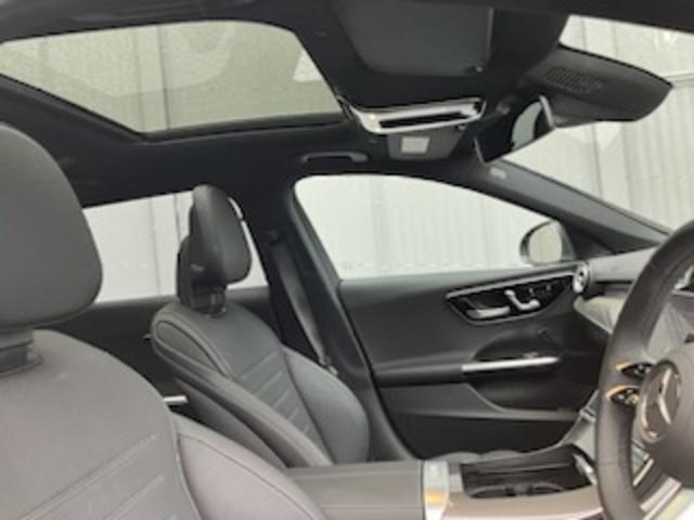 Cクラスステーションワゴン C220 d ステーションワゴン アバンギャルド AMGラインパッケージ レザーエクスクルーシブパッケージ ベーシックパッケージ ドライバーズパッケージ AMGライン Bluetooth接続 ETC LEDヘッドライト TV アイドリングストップ(10枚目)