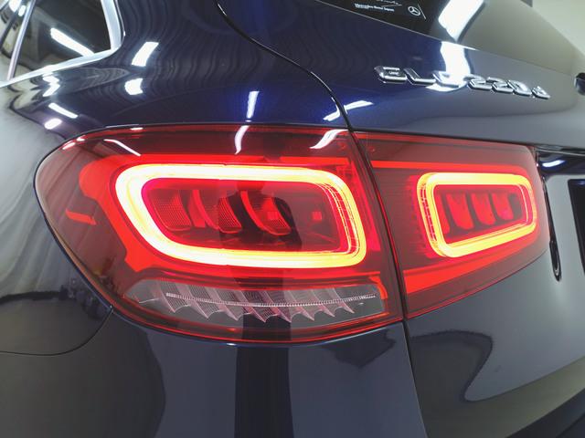 ＧＬＣ ＧＬＣ２２０　ｄ　４マチック　スポーツラインエディション　Ｂｌｕｅｔｏｏｔｈ接続　ＥＴＣ　ＬＥＤヘッドライト　ＴＶ　アイドリングストップ　クルーズコントロール　コネクテッド機能　サイドカメラ　サンルーフ・ガラスルーフ　シートヒーター　トランクスルー　ナビ（5枚目）