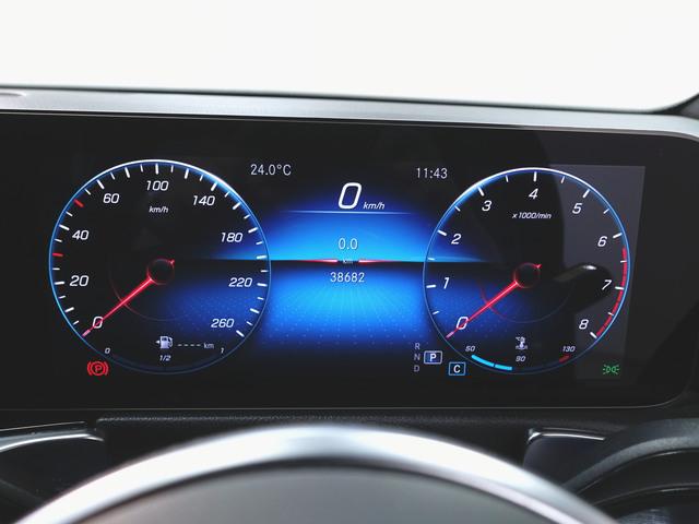 ＧＬＢ ＧＬＢ１８０　ナビゲーションパッケージ　３列シート　Ｂｌｕｅｔｏｏｔｈ接続　ＥＴＣ　ＬＥＤヘッドライト　ＴＶ　アイドリングストップ　クルーズコントロール　コネクテッド機能　サイドカメラ　シートヒーター（14枚目）