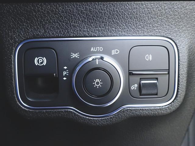 ＧＬＢ ＧＬＢ１８０　ナビゲーションパッケージ　３列シート　Ｂｌｕｅｔｏｏｔｈ接続　ＥＴＣ　ＬＥＤヘッドライト　ＴＶ　アイドリングストップ　クルーズコントロール　コネクテッド機能　サイドカメラ　シートヒーター（20枚目）