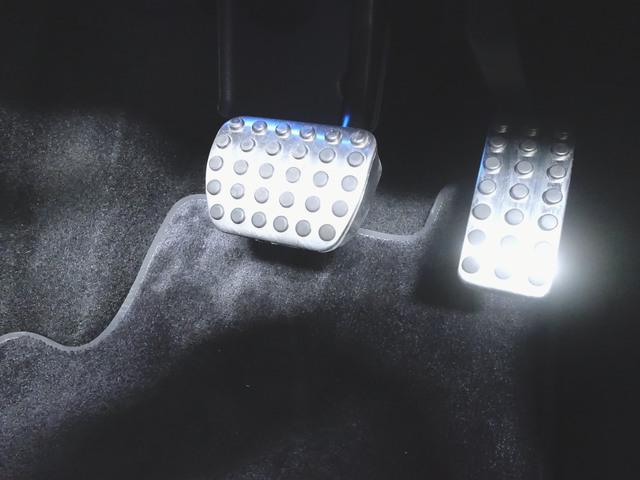 ＧＬＡクラス ＧＬＡ１８０　ＡＭＧラインパッケージ　ＡＭＧレザーエクスクルーシブパッケージ　アドバンスドパッケージ　Ｂｌｕｅｔｏｏｔｈ接続　ＥＴＣ　ＬＥＤヘッドライト　ＴＶ　アイドリングストップ　クルーズコントロール（9枚目）