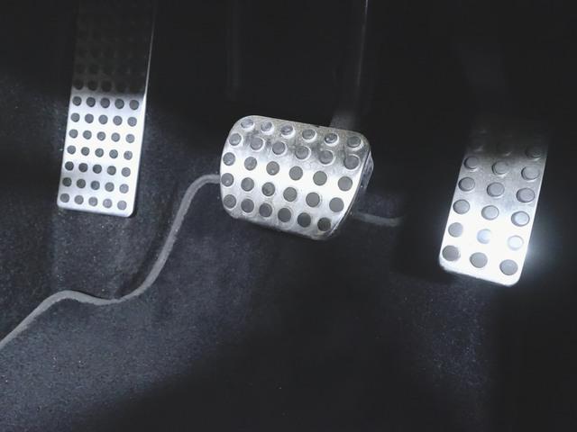 Ｂクラス Ｂ１８０　ＡＭＧライン　レーダーセーフティパッケージ　アドバンスドパッケージ　ナビゲーションパッケージ　Ｂｌｕｅｔｏｏｔｈ接続　ＥＴＣ　ＬＥＤヘッドライト　ＴＶ　アイドリングストップ　クルーズコントロール　コネクテッド機能（9枚目）