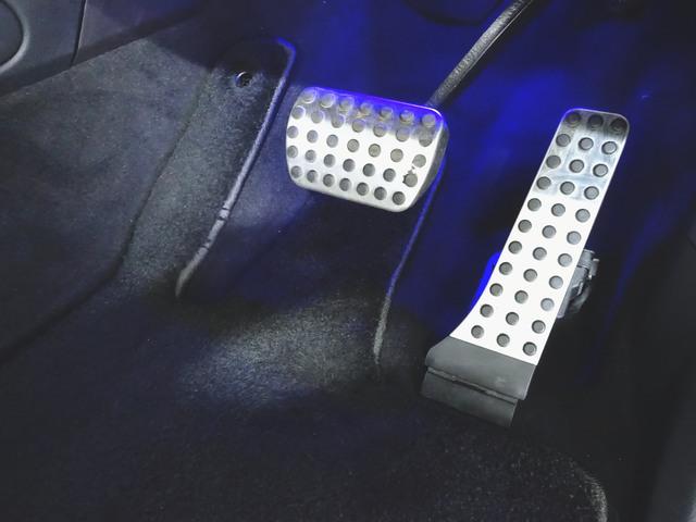 Ｇクラス Ｇ４００　ｄ　アダプティブダンピングシステム　ＡＭＧラインパッケージ　ラグジュアリーパッケージ　Ｇマニュファクチャプログラムプラス　ＡＭＧライン　Ｂｌｕｅｔｏｏｔｈ接続　ＥＴＣ　ＬＥＤヘッドライト　ＴＶ　アイドリングストップ　クルーズコントロール（9枚目）