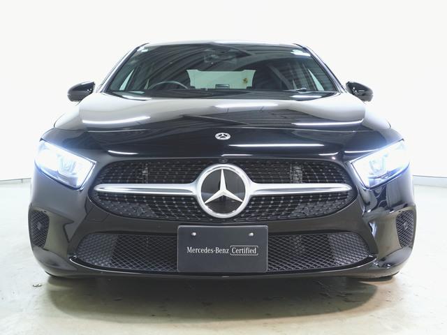Ａクラスセダン Ａ２５０　４マチック　セダン　レザーエクスクルーシブパッケージ　アドバンスドパッケージ　レーダーセーフティーパッケージ　ナビゲーションパッケージ　Ｂｌｕｅｔｏｏｔｈ接続　ＥＴＣ　ＬＥＤヘッドライト　ＴＶ　アイドリングストップ（2枚目）