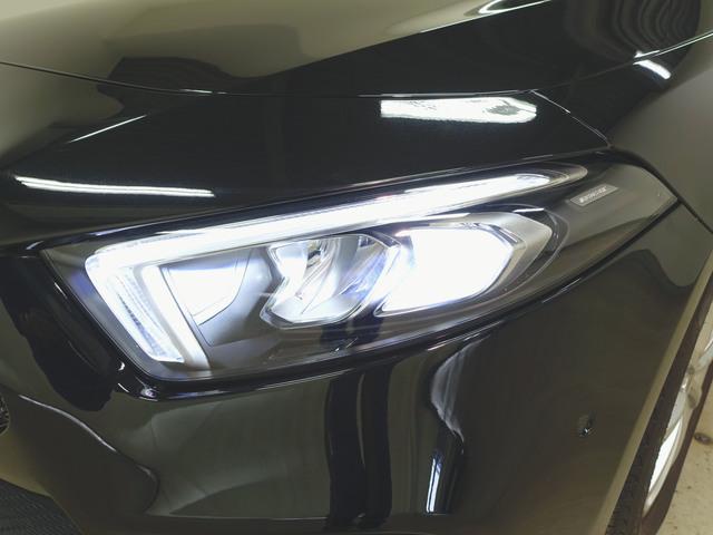 Ａクラスセダン Ａ２５０　４マチック　セダン　レザーエクスクルーシブパッケージ　アドバンスドパッケージ　レーダーセーフティーパッケージ　ナビゲーションパッケージ　Ｂｌｕｅｔｏｏｔｈ接続　ＥＴＣ　ＬＥＤヘッドライト　ＴＶ　アイドリングストップ（3枚目）