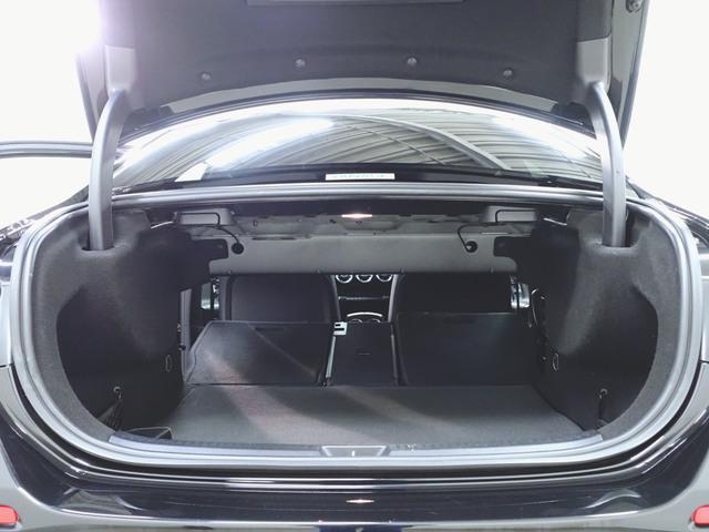 Ａクラスセダン Ａ２５０　４マチック　セダン　レザーエクスクルーシブパッケージ　アドバンスドパッケージ　レーダーセーフティーパッケージ　ナビゲーションパッケージ　Ｂｌｕｅｔｏｏｔｈ接続　ＥＴＣ　ＬＥＤヘッドライト　ＴＶ　アイドリングストップ（31枚目）