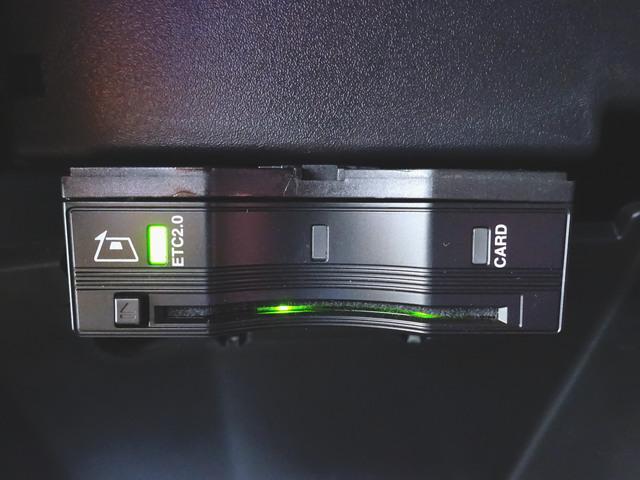 ＧＬＢ ＧＬＢ２００　ｄ　４マチック　ＡＭＧラインパッケージ　ＡＭＧレザーエクスクルーシブパッケージ　アドバンスドパッケージ　３列シート　ＡＭＧライン　Ｂｌｕｅｔｏｏｔｈ接続　ＥＴＣ　ＬＥＤヘッドライト　ＴＶ　アイドリングストップ（10枚目）