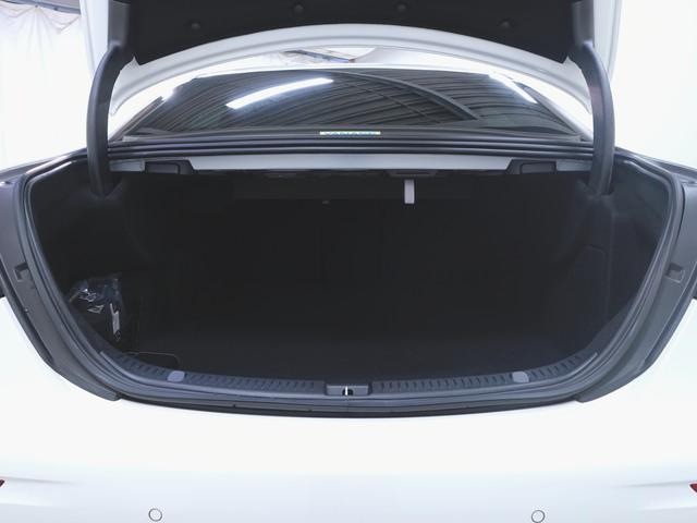 Ｅクラス Ｅ３００　スポーツ　エクスクルーシブパッケージ　Ｂｌｕｅｔｏｏｔｈ接続　ＥＴＣ　ＬＥＤヘッドライト　ＴＶ　アイドリングストップ　クルーズコントロール　コネクテッド機能　サイドカメラ　シートヒーター　トランクスルー　ナビ（27枚目）