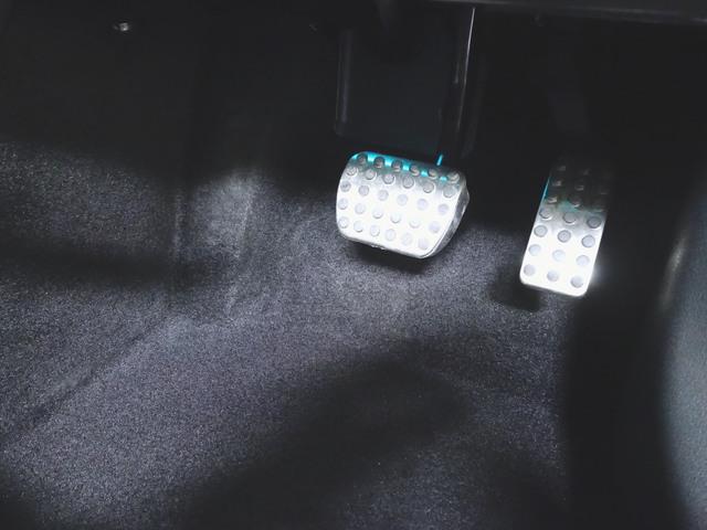 ＣＬＡクラス ＣＬＡ２００　ｄ　ＡＭＧラインパッケージ　Ｂｌｕｅｔｏｏｔｈ接続　ＥＴＣ　ＬＥＤヘッドライト　ＴＶ　アイドリングストップ　クルーズコントロール　コネクテッド機能　シートヒーター　トランクスルー　ナビ　バックモニター　パワーシート（9枚目）