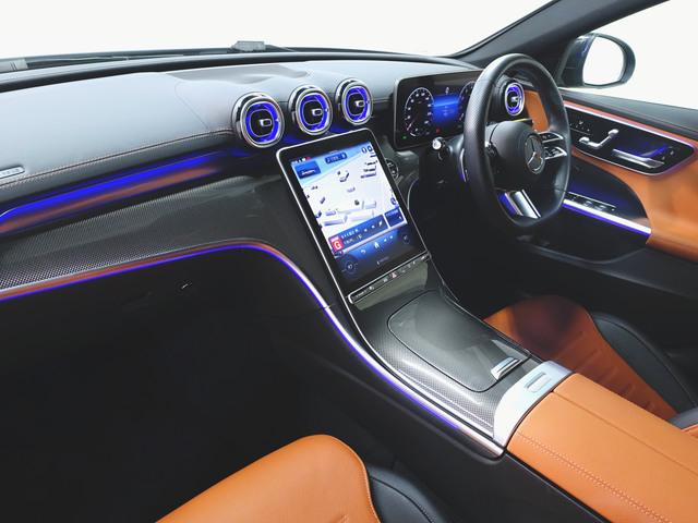 Ｃクラスステーションワゴン Ｃ２００　ステーションワゴン　アバンギャルド　レザーエクスクルーシブパッケージ　ＡＭＧラインパッケージ　Ｂｌｕｅｔｏｏｔｈ接続　ＥＴＣ　ＬＥＤヘッドライト　ＴＶ　アイドリングストップ　クルーズコントロール　コネクテッド機能　サイドカメラ（11枚目）