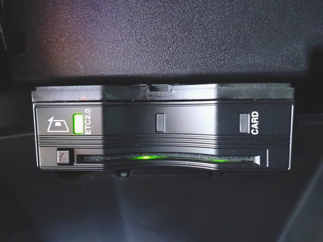 GLB GLB200 d 4マチック AMGラインパッケージ 3列シート Bluetooth接続 ETC LEDヘッドライト TV アイドリングストップ クルーズコントロール コネクテッド機能 サイドカメラ シートヒーター トランクスルー(10枚目)