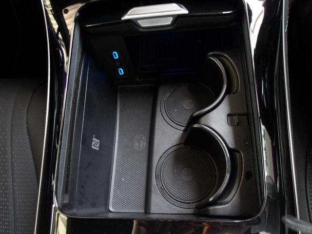 EQE SUV EQE350 4マチック SUV ローンチエディション Bluetooth接続 ETC LEDヘッドライト TV アイドリングストップ クルーズコントロール コネクテッド機能 サンルーフ・ガラスルーフ シートヒーター トランクスルー ナビ パワーシート(14枚目)