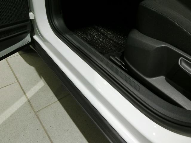 Ｔ－クロス ＴＳＩ　アクティブ　ＳＡＦＥＴＹパッケージ装着車　衝突被害軽減ブレーキ　レーンアシスト　後方死角検知　リヤカメラ　ワンオーナー　認定中古車保証（15枚目）