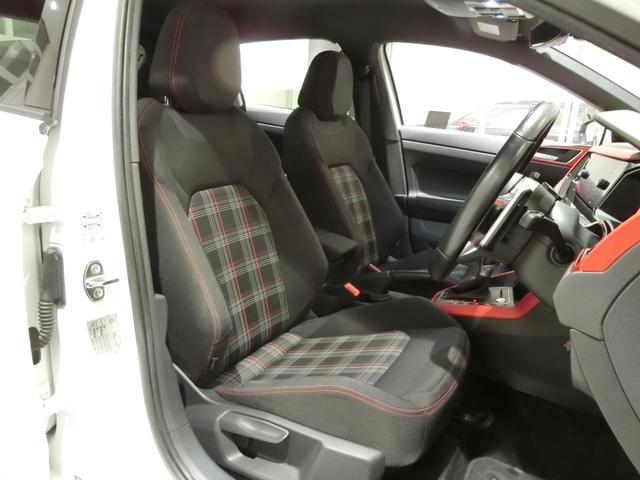 ポロＧＴＩ ベースグレード　☆認定中古車保証☆　　セーフティ＆テクノロジーパッケージ装着車　　ＬＥＤライト　ナビ／ＴＶ　ＣＡＲＰＬＡＹ対応　バックカメラ　ＥＴＣ２．０　衝突被害軽減ブレーキ　ＡＣＣ　後方死角検知　前後センサー（12枚目）
