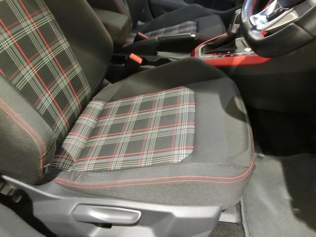 ポロＧＴＩ ベースグレード　☆認定中古車保証☆　　セーフティ＆テクノロジーパッケージ装着車　　ＬＥＤライト　ナビ／ＴＶ　ＣＡＲＰＬＡＹ対応　バックカメラ　ＥＴＣ２．０　衝突被害軽減ブレーキ　ＡＣＣ　後方死角検知　前後センサー（13枚目）