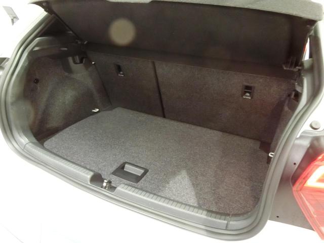 ポロＧＴＩ ベースグレード　☆認定中古車保証☆　　セーフティ＆テクノロジーパッケージ装着車　　ＬＥＤライト　ナビ／ＴＶ　ＣＡＲＰＬＡＹ対応　バックカメラ　ＥＴＣ２．０　衝突被害軽減ブレーキ　ＡＣＣ　後方死角検知　前後センサー（36枚目）