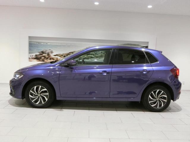 ポロ TSIアクティブ 認定中古車保証 LEDライト ナビ バックカメラ ETC2.0 ACC レーンアシスト 衝突被害軽減ブレーキ 前後パーキングセンサー(4枚目)