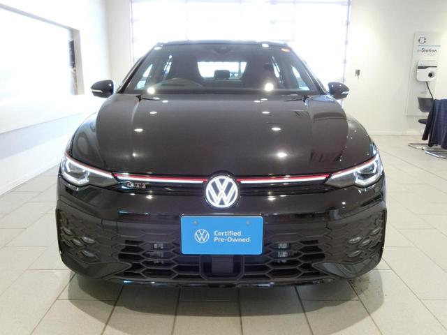 ゴルフＧＴＩ ベースグレード　新車保証継承　元弊社デモカー　ＤＣＣ　１９インチアルミホイール　ナビ　アラウンドビューモニター　ＩＱライト（6枚目）