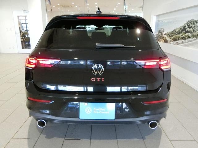 ゴルフＧＴＩ ベースグレード　新車保証継承　元弊社デモカー　ＤＣＣ　１９インチアルミホイール　ナビ　アラウンドビューモニター　ＩＱライト（7枚目）