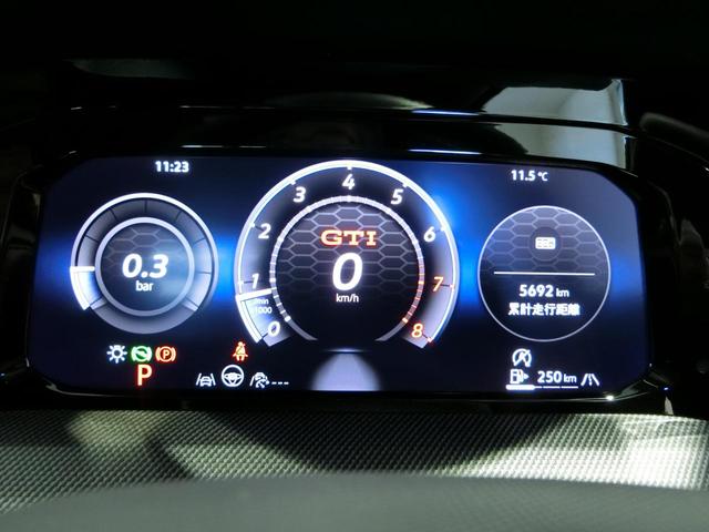 ゴルフＧＴＩ ベースグレード　新車保証継承　元弊社デモカー　ＤＣＣ　１９インチアルミホイール　ナビ　アラウンドビューモニター　ＩＱライト（25枚目）