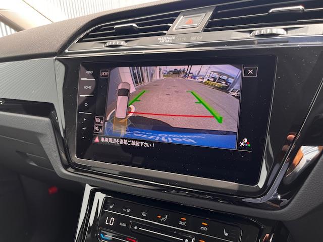 ゴルフトゥーラン ＴＳＩ　ハイライン　認定中古車　純正ナビ　ＴＶチューナー　リアカメラ付　ＥＴＣ　衝突被害軽減ブレーキ　レーンキープ　ブラインドスポット　７人乗り　３列シート　電動スライドドア　電動リアゲート　禁煙車　ワンオーナー　試乗車（16枚目）