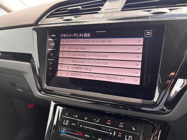 ゴルフトゥーラン ＴＳＩ　ハイライン　認定中古車　純正ナビ　ＴＶチューナー　リアカメラ付　ＥＴＣ　衝突被害軽減ブレーキ　レーンキープ　ブラインドスポット　７人乗り　３列シート　電動スライドドア　電動リアゲート　禁煙車　ワンオーナー　試乗車（18枚目）