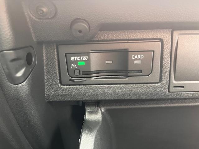 ポロ ＴＳＩアクティブベーシック　新車保証継承　禁煙車　ワンオーナー　スマートキー　ＡＰＰコネクト　ブルートゥース　ＬＥＤ　ＵＳＢ　バックカメラ　ＥＴＣ　レーンキープアシスト　衝突被害軽減ブレーキ　シガーソケット（21枚目）