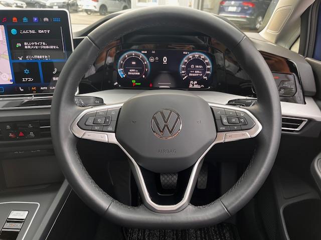 ゴルフ eTSIアクティブ 認定中古車 試乗車 禁煙車 ワンオーナー 衝突被害軽減ブレーキ LEDライト 純正ナビゲーション ETC アダプティブクルーズコントロール レーンアシスト 前後パーキングセンサー 後方死角検知(10枚目)