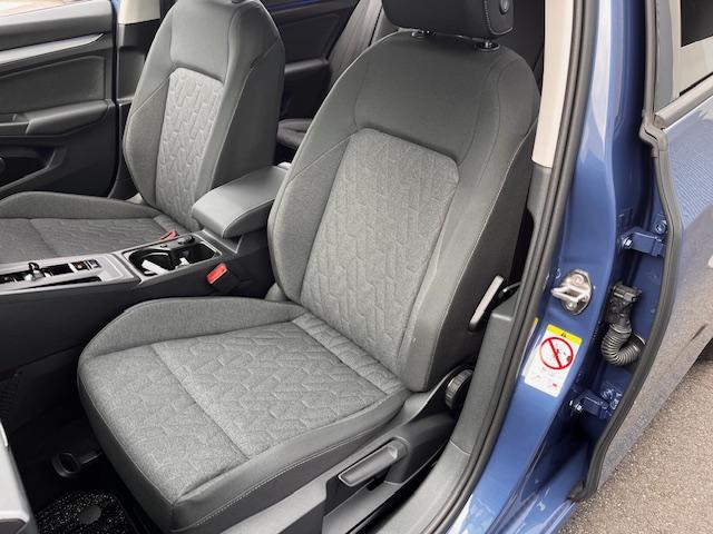 ゴルフ eTSIアクティブ 認定中古車 試乗車 禁煙車 ワンオーナー 衝突被害軽減ブレーキ LEDライト 純正ナビゲーション ETC アダプティブクルーズコントロール レーンアシスト 前後パーキングセンサー 後方死角検知(27枚目)