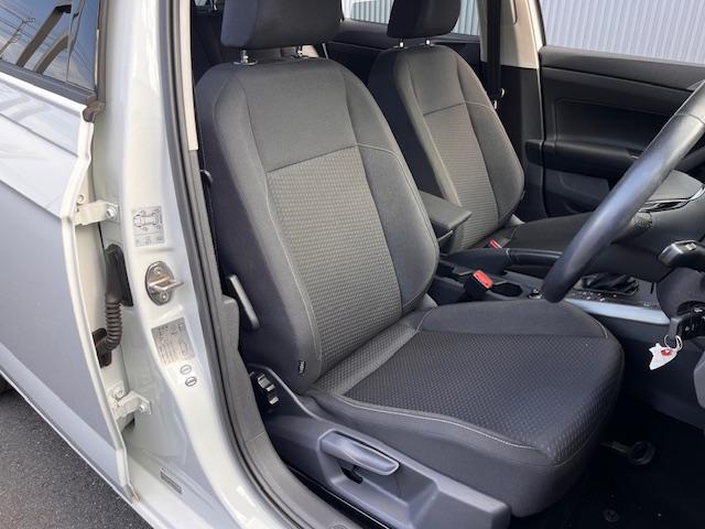 ポロ ＴＳＩコンフォートライン　認定中古車　禁煙車　ワンオーナー　スマートキー　ＡＰＰコネクト　ブルートゥース　ＬＥＤライト　ＵＳＢポート　純正ナビ　バックカメラ　ＥＴＣ　ＴＶチューナー　レーンキープアシスト　前後パーキングセンサー（25枚目）