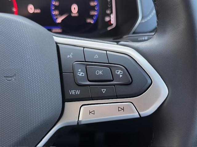 Ｔ－クロス ＴＳＩ　スタイル　認定中古車　新車保証継承　禁煙車　ワンオーナーＬＥＤライト　　バックカメラ　ＥＴＣ　衝突被害軽減ブレーキ　アダプティブクルーズコントロール　後方死角検知　前後パーキングセンサー（11枚目）