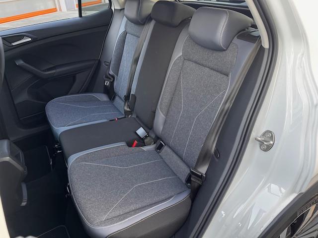 Ｔ－クロス ＴＳＩ　スタイル　認定中古車　新車保証継承　禁煙車　ワンオーナーＬＥＤライト　　バックカメラ　ＥＴＣ　衝突被害軽減ブレーキ　アダプティブクルーズコントロール　後方死角検知　前後パーキングセンサー（25枚目）