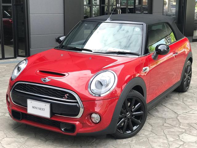 クーパーSコンバーチブル 正規認定中古車 黒本革シート(3枚目)