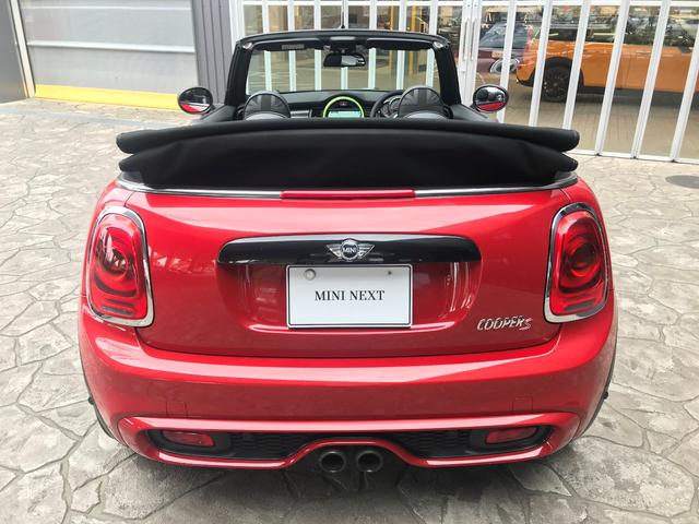 クーパーSコンバーチブル 正規認定中古車 黒本革シート(15枚目)