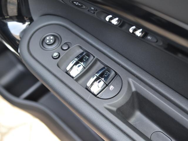 クーパーS クロスオーバー ブラックヒース 認定中古車 ワンオーナー 地デジ付 タッチ式HDDナビ LEDヘッドライト バックカメラ ACC アラームシステム Dアシスト 18インチAW(46枚目)