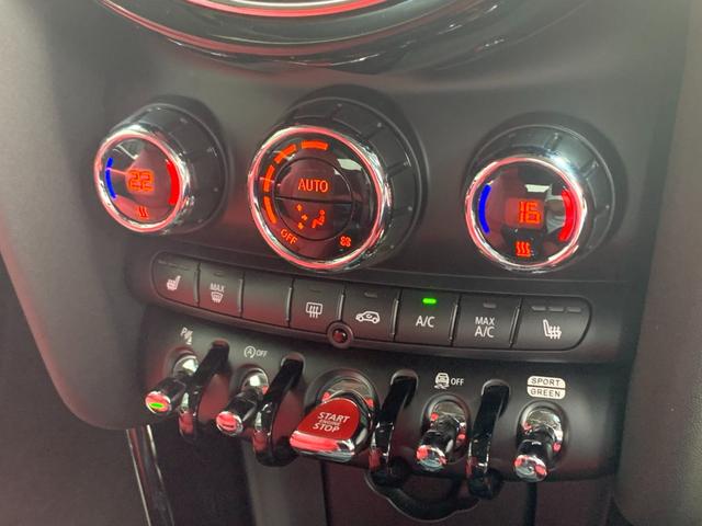 ＭＩＮＩ クーパーＳ　コンバーチブル　クラシック・トリム　認定中古車　アップルカープレイ　ＣＡＢＡＮＡシートカバー　シートヒーター　ＬＥＤヘッドライト　バックカメラ　ＳＯＳコール　１７インチＡＷ（13枚目）