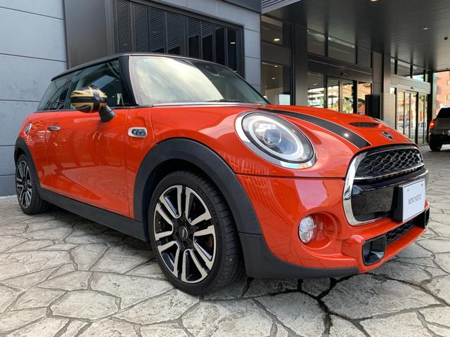 ＭＩＮＩ クーパーＳ　３ドア　認定中古車　ＳＴＵＤＩＯスタイル　タッチ式ＨＤＤナビ　アップルカープレイ（ワイヤレス充電）　ＬＥＤヘッドライト　バックカメラ　ハーマンオーディオ　パドルシフト　ＳＯＳコール　１７インチＡＷ（40枚目）