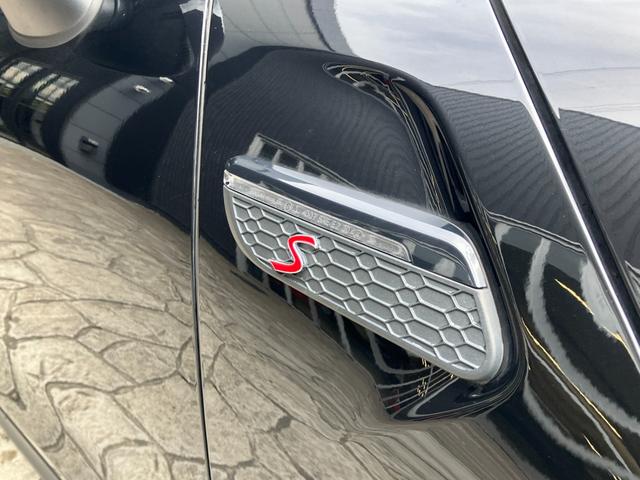 ＭＩＮＩ クーパーＳＤ　クラシック・トリム　５ドア　認定中古車　アップルカープレイ　レザーシート（シートヒーター付）　ＬＥＤヘッドライト　バックカメラ　ＳＯＳコール　ピアノブラック・エクステリア　ＥＴＣ２．０　１７インチＡＷ（30枚目）