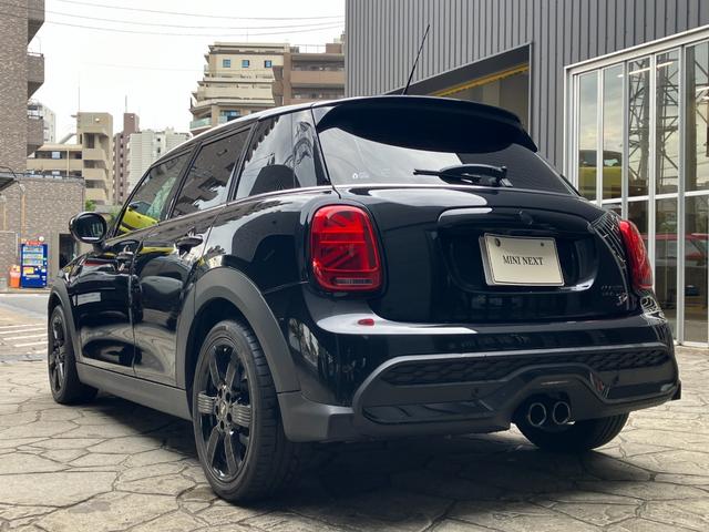 ＭＩＮＩ クーパーＳＤ　クラシック・トリム　５ドア　認定中古車　アップルカープレイ　レザーシート（シートヒーター付）　ＬＥＤヘッドライト　バックカメラ　ＳＯＳコール　ピアノブラック・エクステリア　ＥＴＣ２．０　１７インチＡＷ（36枚目）