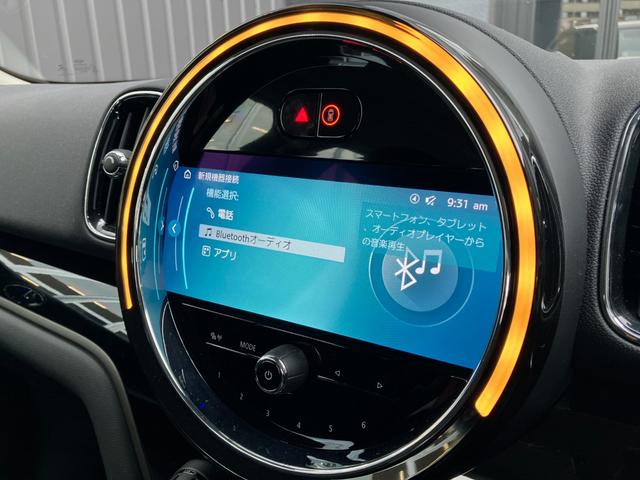 ＭＩＮＩ クーパーＳＤ　クロスオーバー　オール４　認定中古車　ワンオーナー　タッチ式ＨＤＤナビ　ＬＥＤヘッドライト　バックカメラ　シートヒーター　ミュージックサーバー機能　ブルートゥース接続　ＡＣＣ　ＳＯＳコール　ＥＴＣ２．０　１８インチＡＷ（12枚目）