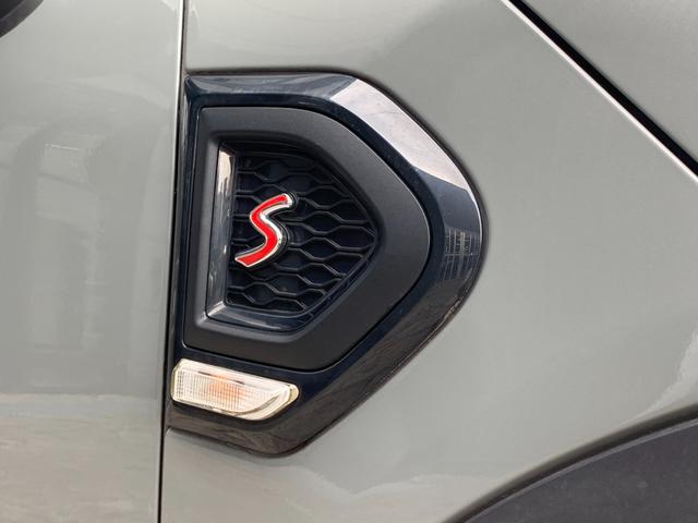 ＭＩＮＩ クーパーＳＤ　クロスオーバー　オール４　認定中古車　ワンオーナー　タッチ式ＨＤＤナビ　ＬＥＤヘッドライト　バックカメラ　シートヒーター　ミュージックサーバー機能　ブルートゥース接続　ＡＣＣ　ＳＯＳコール　ＥＴＣ２．０　１８インチＡＷ（25枚目）