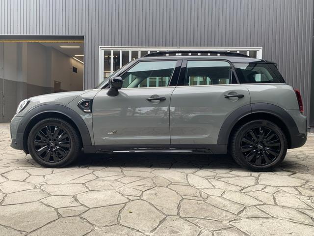 ＭＩＮＩ クーパーＳＤ　クロスオーバー　オール４　認定中古車　ワンオーナー　タッチ式ＨＤＤナビ　ＬＥＤヘッドライト　バックカメラ　シートヒーター　ミュージックサーバー機能　ブルートゥース接続　ＡＣＣ　ＳＯＳコール　ＥＴＣ２．０　１８インチＡＷ（32枚目）