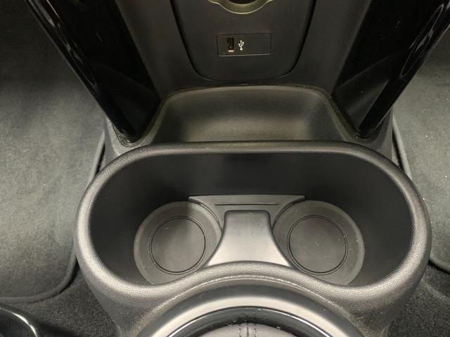 ＭＩＮＩ クーパー　カムデン・エディション　３ドア　認定中古車　アップルカープレイ　ＬＥＤヘッドライト　バックカメラ　ピアノブラック・エクステリア　シートヒーター　ＡＣＣ　ＳＯＳコール　ブルートゥース接続　専用サイドスカットル　１７インチＡＷ（21枚目）